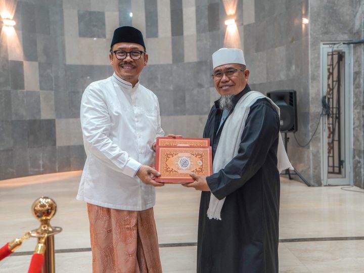 Safari Ramadan di Pasangkayu, Gubernur Suhardi Duka Tekankan Sinergi Pemerintah dan Masyarakat