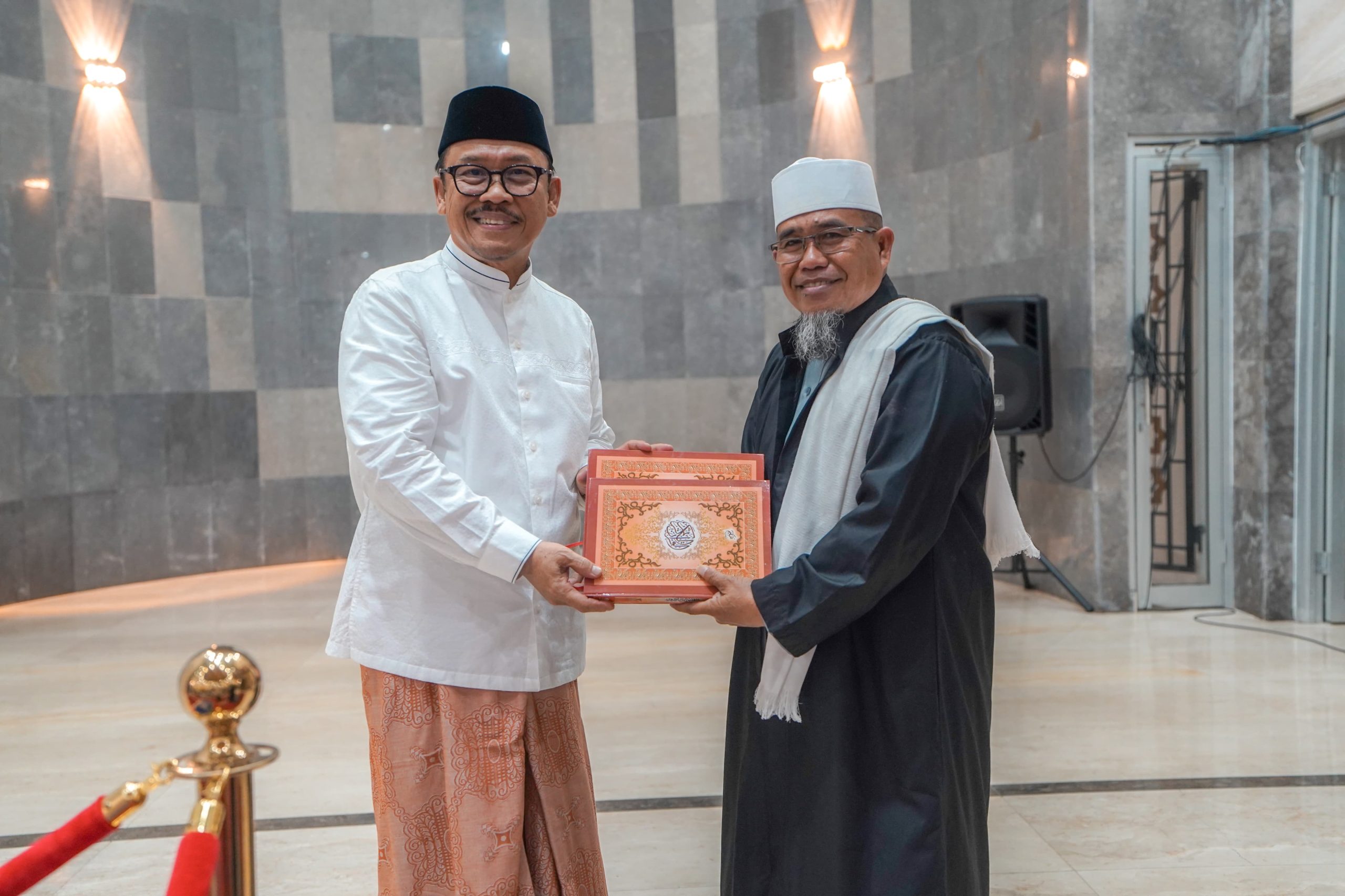 Safari Ramadan di Pasangkayu, Gubernur Suhardi Duka Tekankan Sinergi Pemerintah dan Masyarakat