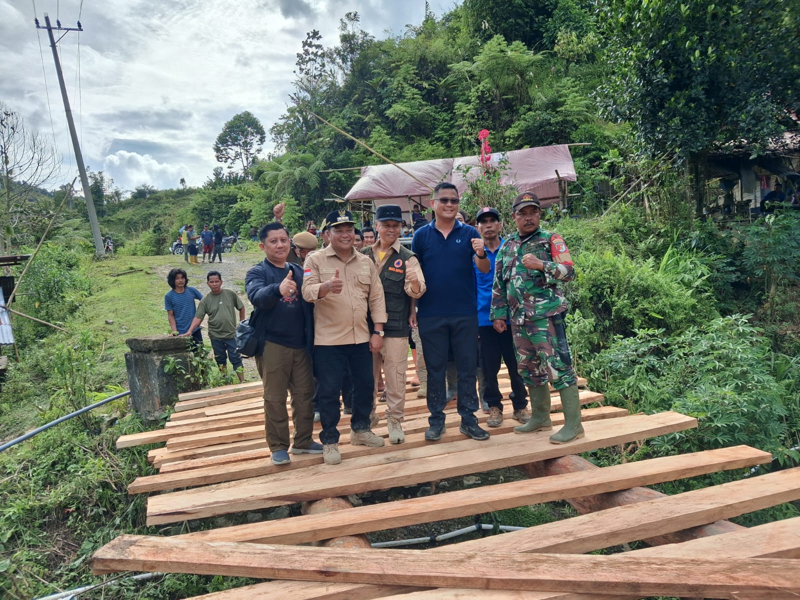 Dinas PUPR Sulbar Tangani Jembatan Utama Poros Matangnga–Keppe di Desa Botteng Ambruk