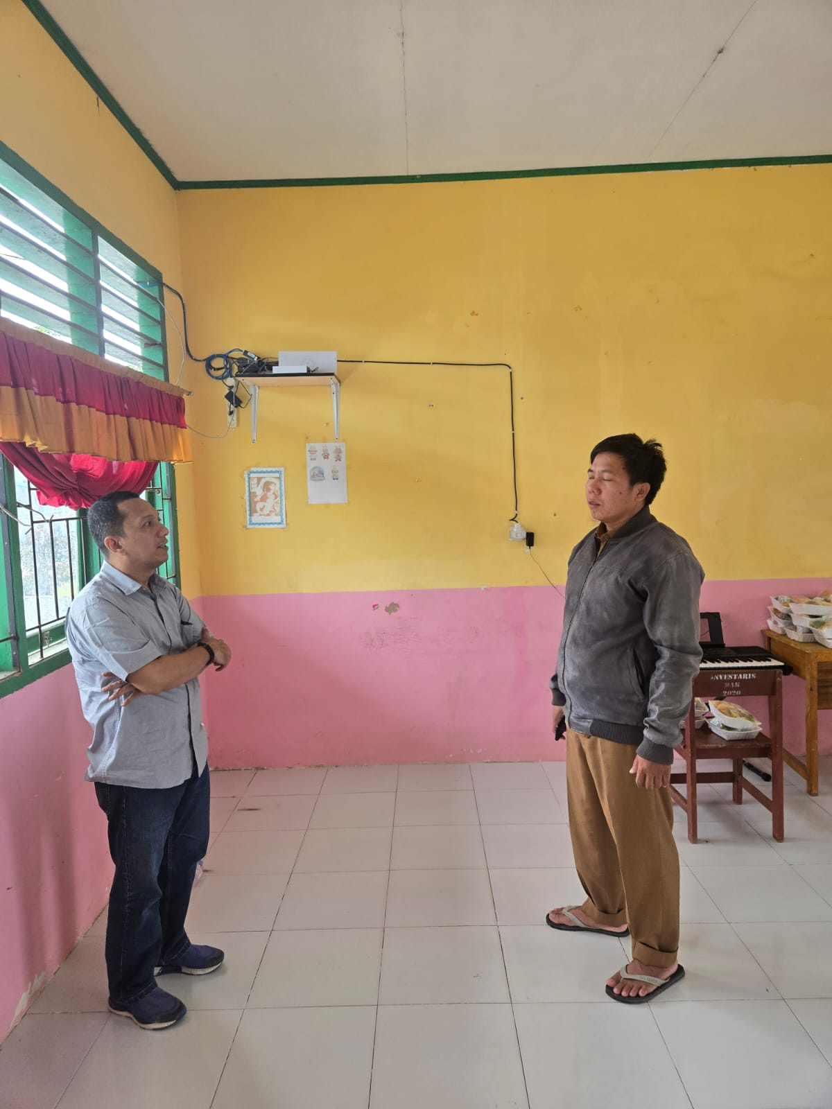 KominfoSS Fasilitasi Keberlanjutan Internet Sulbar Digital di SMAN 2 Topoyo