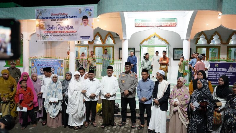 Dukungan Program Pemerintah, Kapolda Sulbar Dampingi Gubernur Safari Ramadhan di Majene