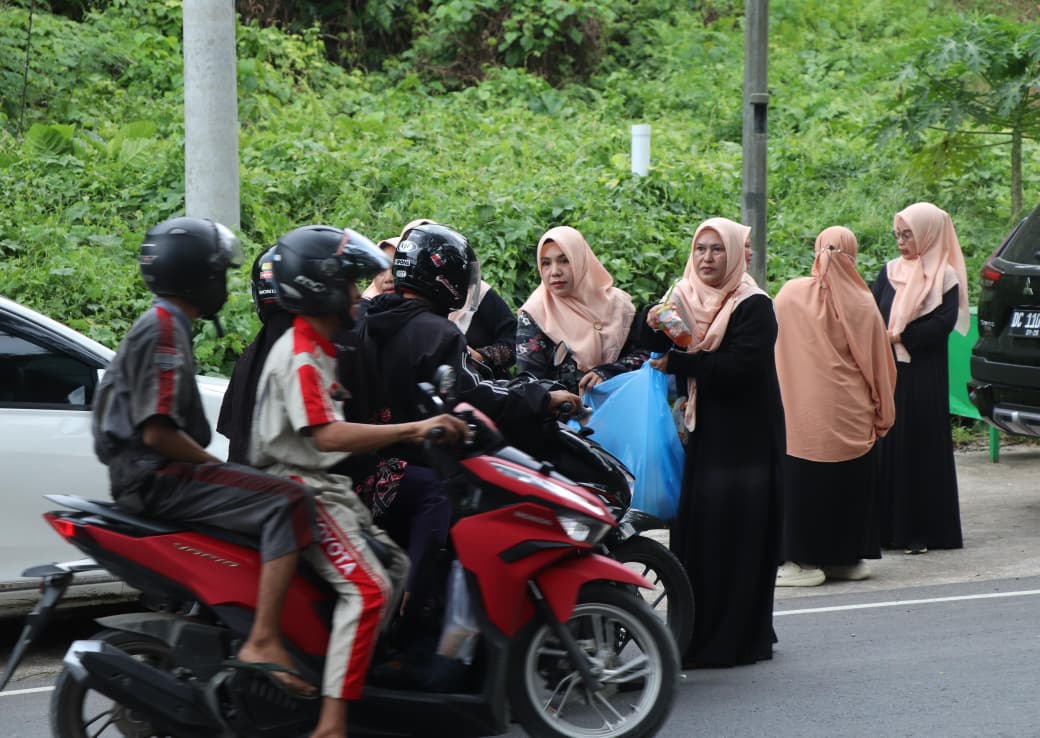 DWP Sulbar Berbagi 1.000 Takjil di Mamuju, Sasar Masjid, Rumah Sakit hingga Panti Asuhan