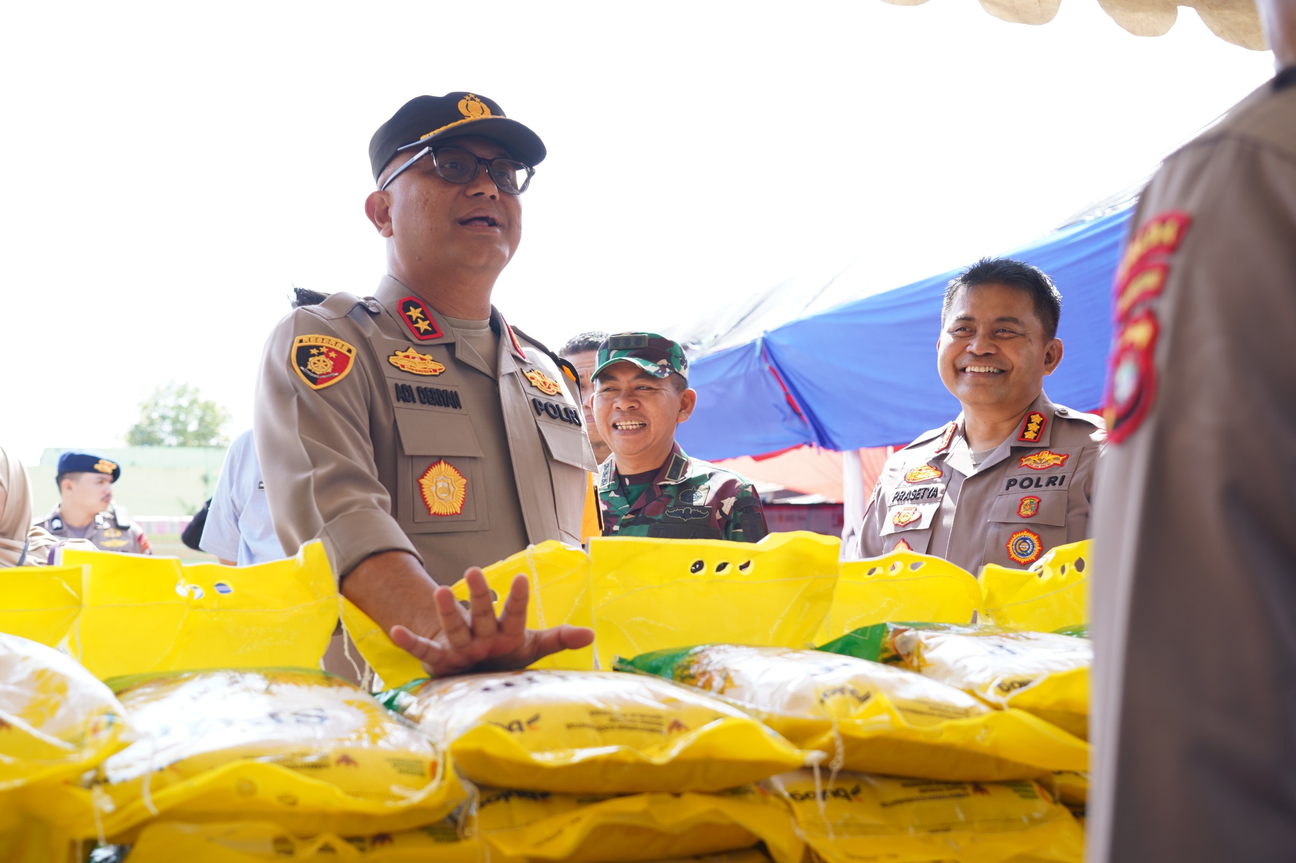 Jaga Stabilitas Harga, Polda Sulbar Bersama Pemerintah Gelar Pangan Murah