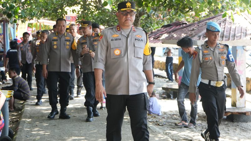 Kapolda Sulbar Pantau Langsung Pengamanan Wisata di Mamuju, Tekankan Pelayanan Terbaik Bagi Masyarakat