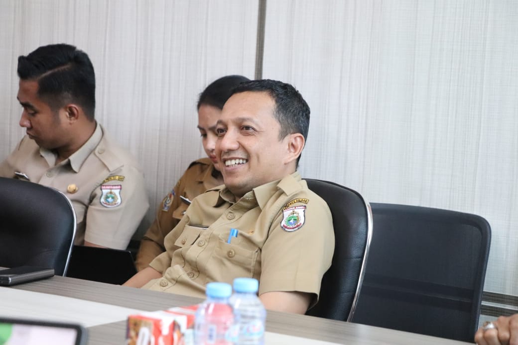 Kominfo Sulbar Apresiasi Kinerja Agen Kehumasan OPD, Tetap Aktif di Masa Libur