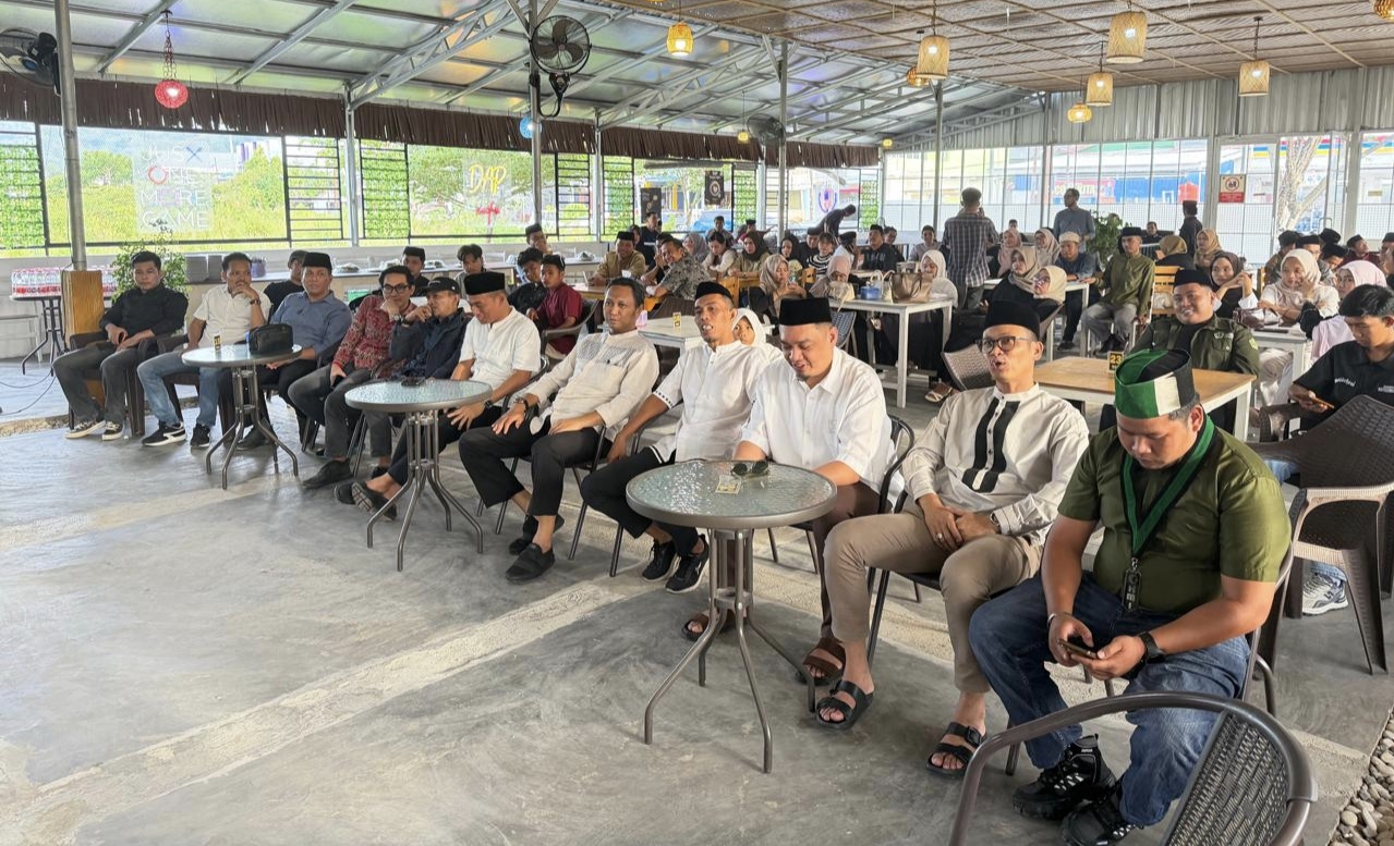 Hearing Dialog Ketua Komisi I DPRD Sulbar Dihadiri Kabiro Pemkesra