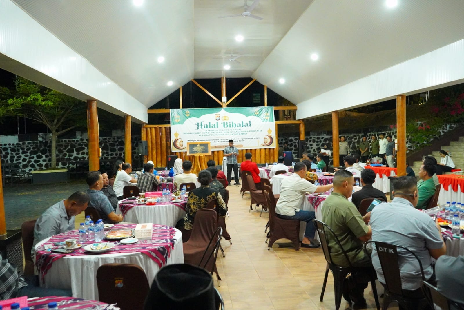 Perkuat Sinergi dan Komunikasi, Kapolda Sulbar Gelar Halal Bihalal Bersama Elemen Masyarakat