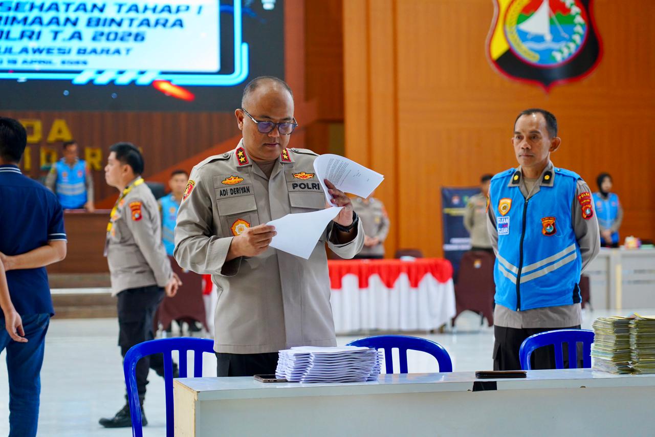 Pastikan Proses Transparan, Kapolda Sulbar Tinjau Langsung Tes Kesehatan Rekrutmen Polri