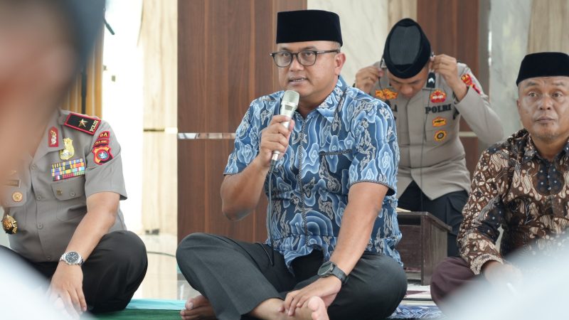 Kapolda Sulbar Titip Doa demi Keamanan Kondusif di Tengah Kegiatan Yasinan Bersama Anak Yatim