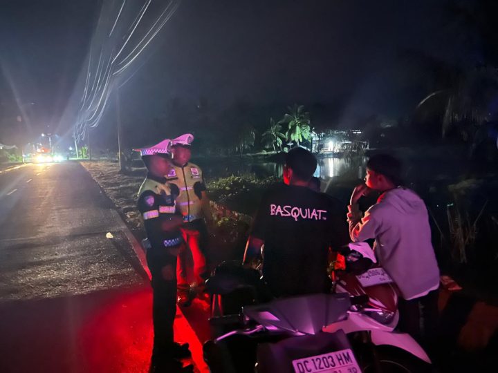 Gencarkan Patroli Malam, Ditlantas Polda Sulbar Hadir Berikan Rasa Aman dan Keselamatan