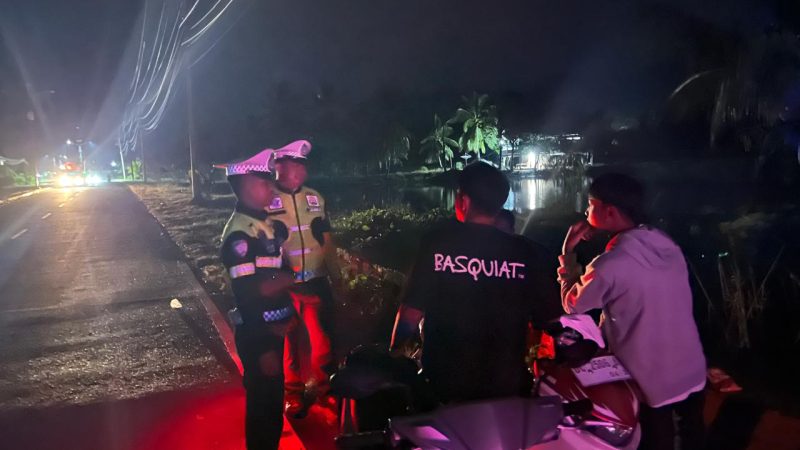 Gencarkan Patroli Malam, Ditlantas Polda Sulbar Hadir Berikan Rasa Aman dan Keselamatan