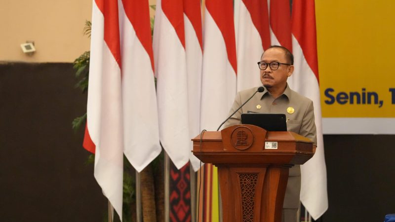 Gubernur Sulbar: Gelar Sarjana Tak Cukup, Wisudawan UT Majene Harus Jadi Penjaga Kepercayaan