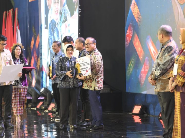 Sulbar Raih Penghargaan Provinsi Terbaik Penurunan Pengangguran