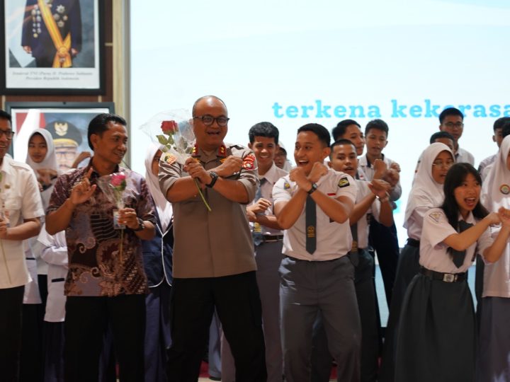 Kapolda Sulbar Jadi Narasumber Perlindungan Anak