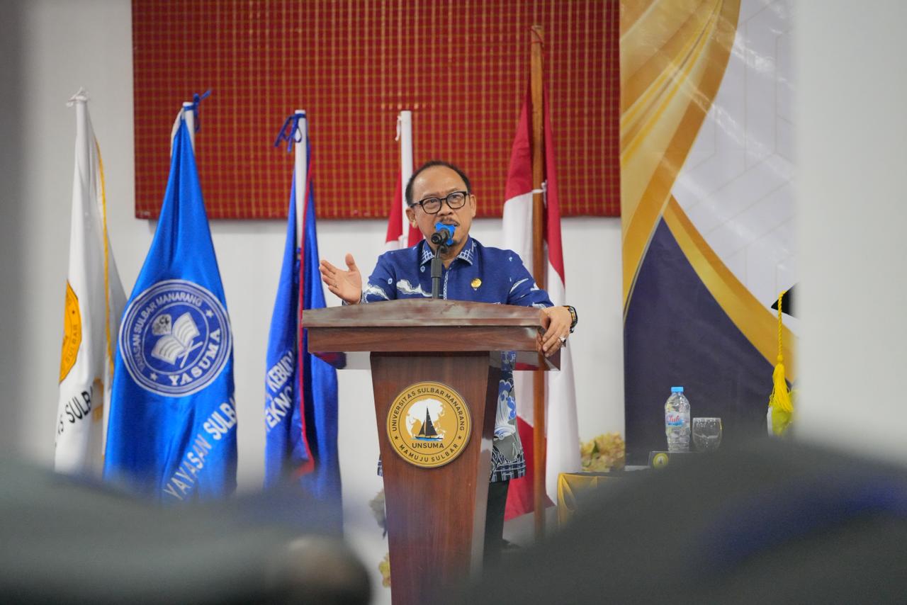 Gubernur Sulbar: Lulusan Harus Siap Kerja, Kuasai Bahasa Asing Biar Bisa Go International