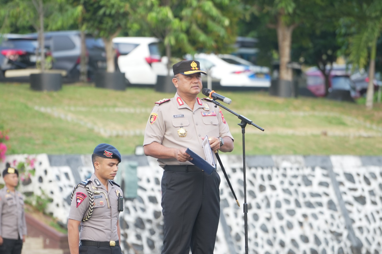 Kapolda Sulbar Ajak Personel Bekerja Ikhlas dan Maksimalkan Pelayanan Masyarakat