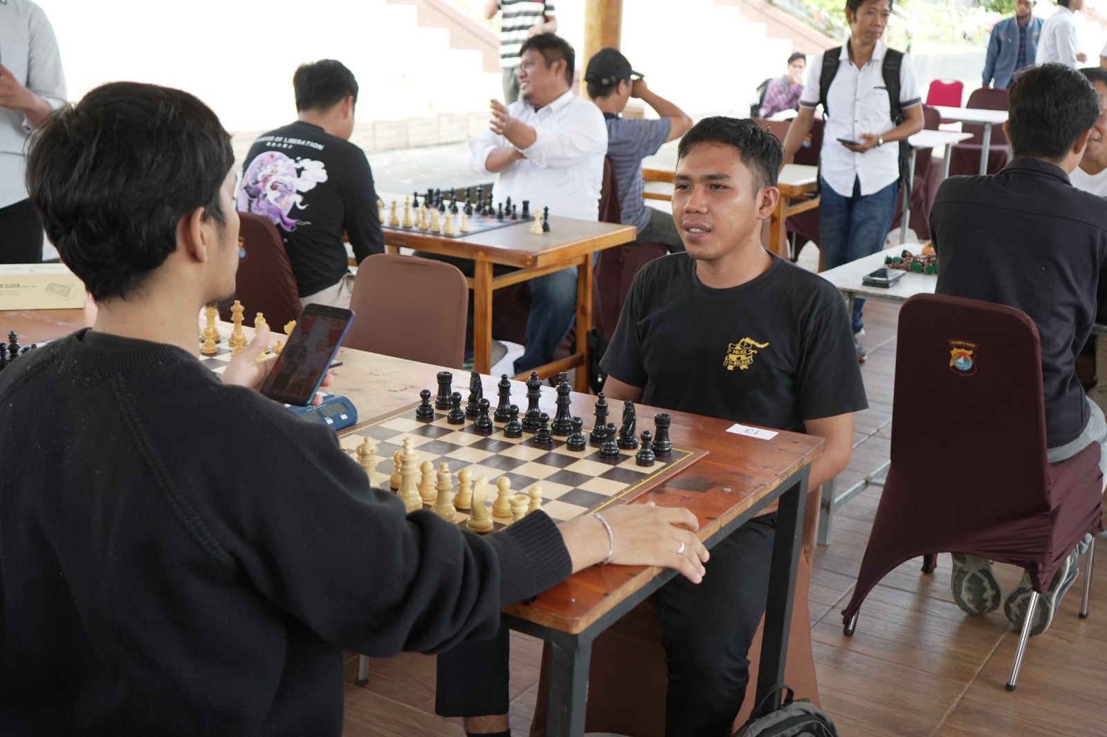 Semarak HUT Bhayangkara, Polda Sulbar Gelar Turnamen Catur Libatkan Masyarakat