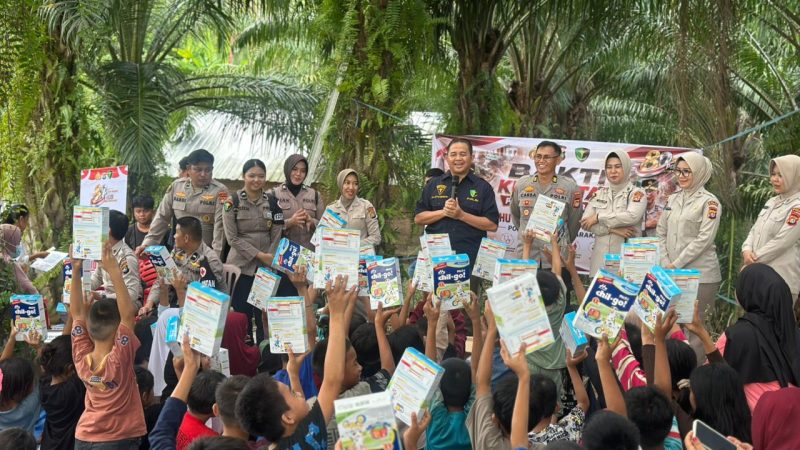 Sentuh Kelompok Rentan, Biddokkes Polda Sulbar Layani Anak, Ibu Hamil dan Lansia di Taruminding