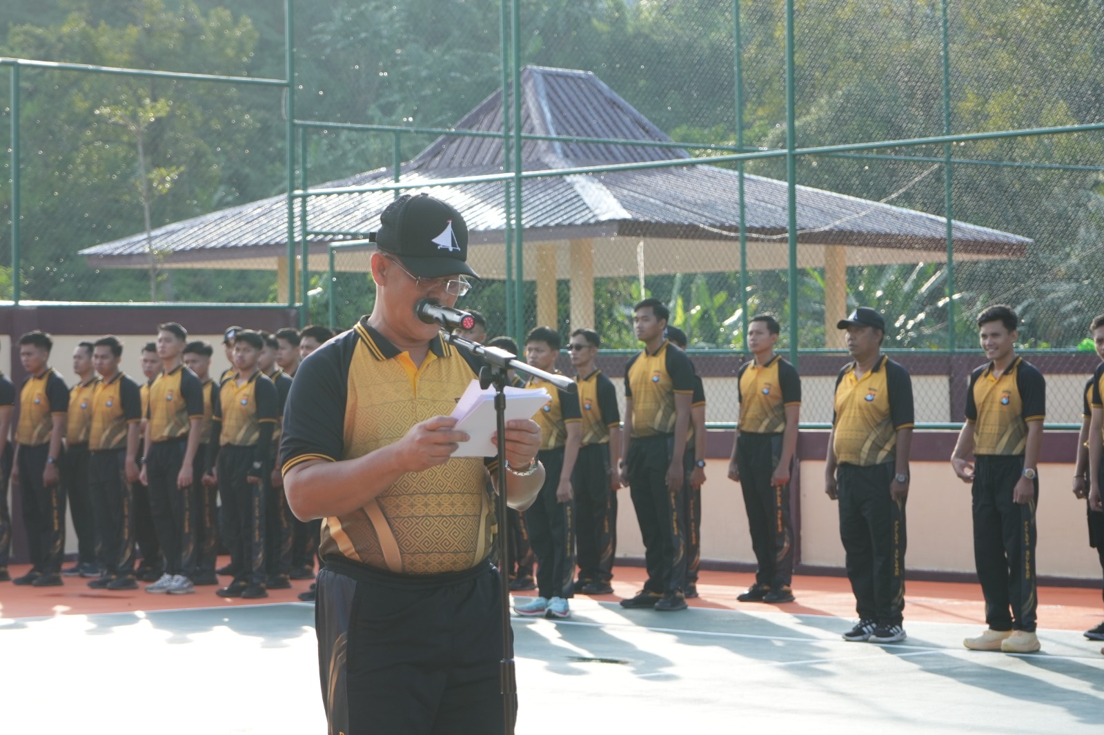 Perkuat Soliditas dan Sinergi, Polda Sulbar Gelar Turnamen Tenis dan Futsal