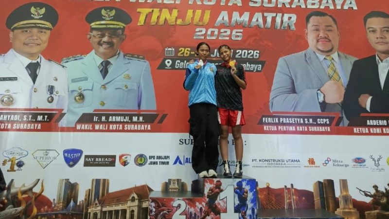 Kontingen Tinju Sulbar Bawa Pulang Tiga Medali Perak dari Surabaya