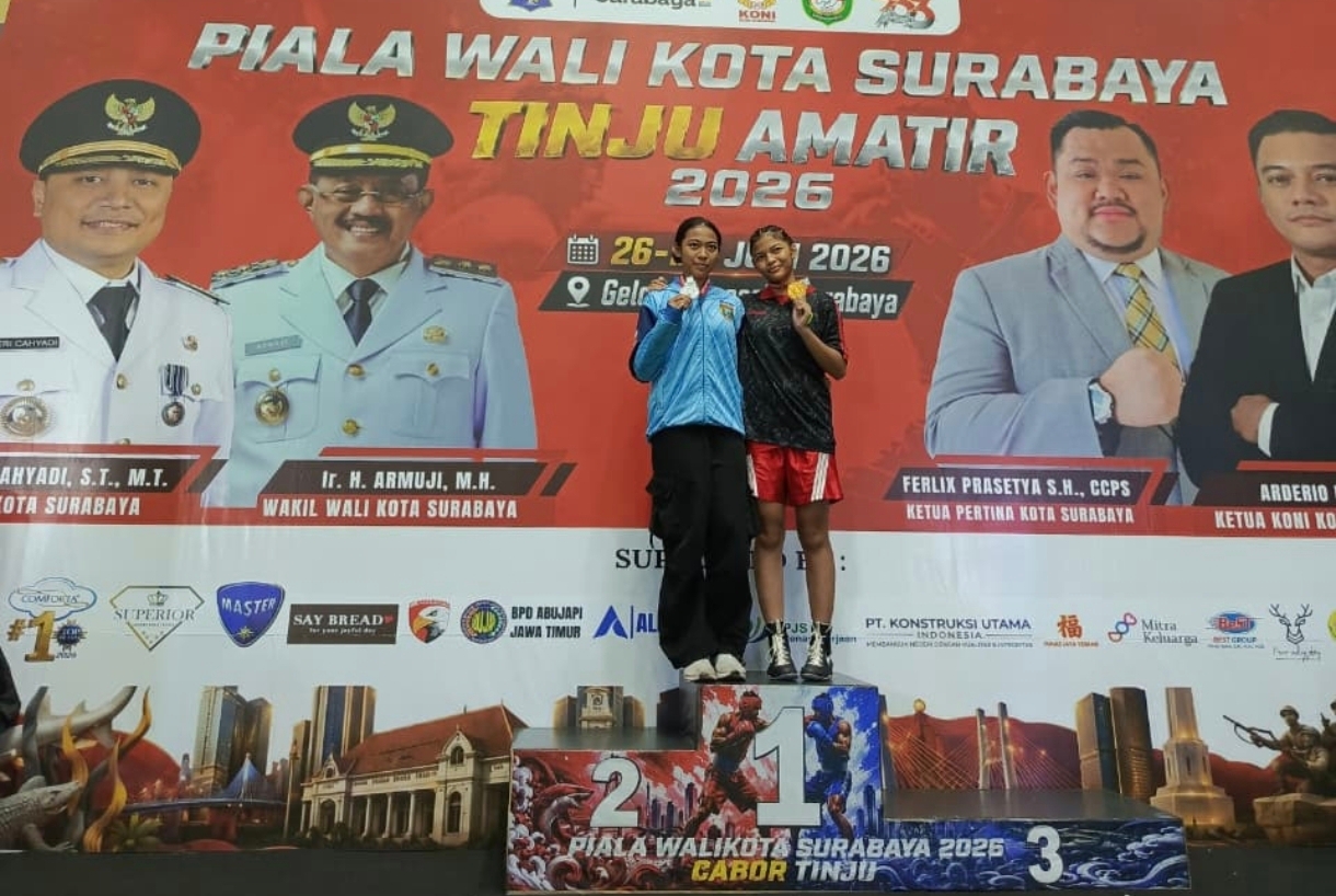 Kontingen Tinju Sulbar Bawa Pulang Tiga Medali Perak dari Surabaya