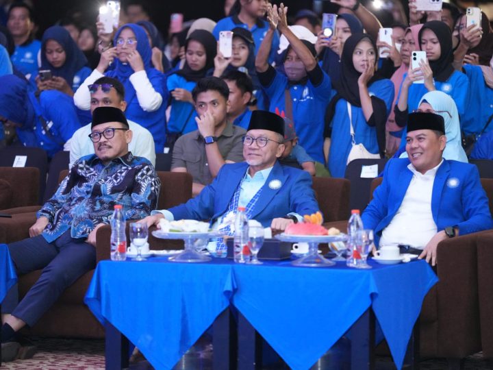 Zulhas Puji Gubernur Sulbar: Beliau Bersahabat dan Kami Pandai Berbalas Budi