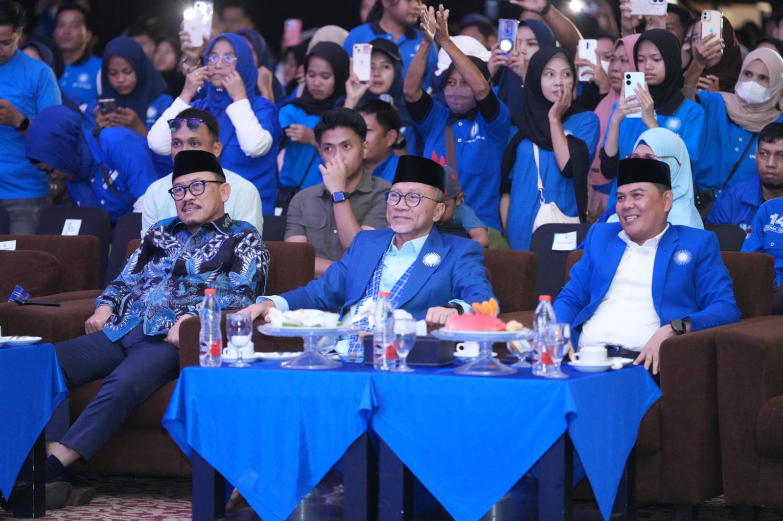 Zulhas Puji Gubernur Sulbar: Beliau Bersahabat dan Kami Pandai Berbalas Budi