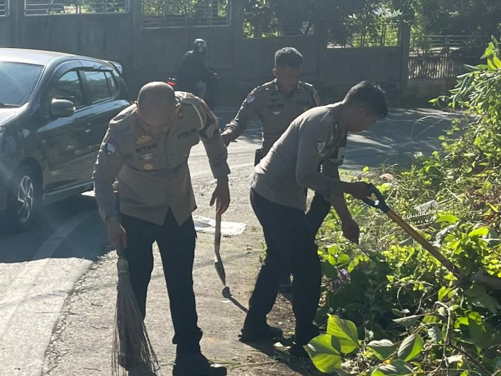 Ditlantas Polda Sulbar Ajak Warga Jaga Kebersihan Jalan Demi Cegah Kecelakaan