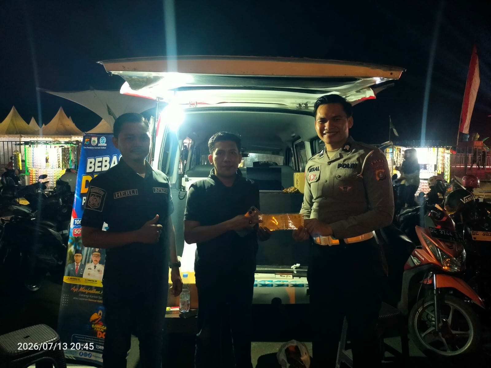 Tak Perlu ke Kantor Samsat, Layanan SAMBONGI Hadir di Tengah Keramaian Masyarakat