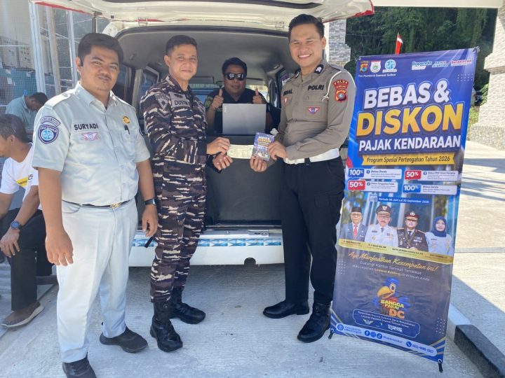 Ditlantas Polda Sulbar Bawa Layanan SAMKEL ke Permukiman Warga, Urusan Pajak Kendaraan Tanpa Ribet