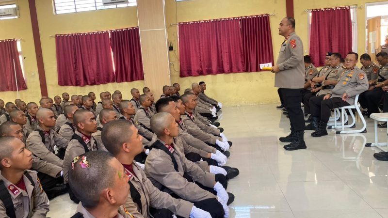 Kapolda Sulbar Bekali Siswa Bintara dengan Nilai Integritas, Disiplin, dan Pengabdian kepada Bangsa