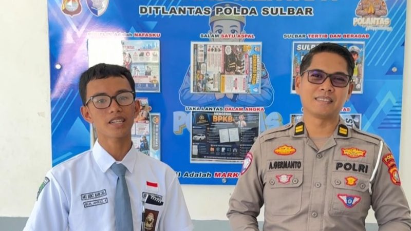 Ditlantas Polda Sulbar Pasang Mading Edukasi Lalu Lintas di SMAN 1 Mamuju