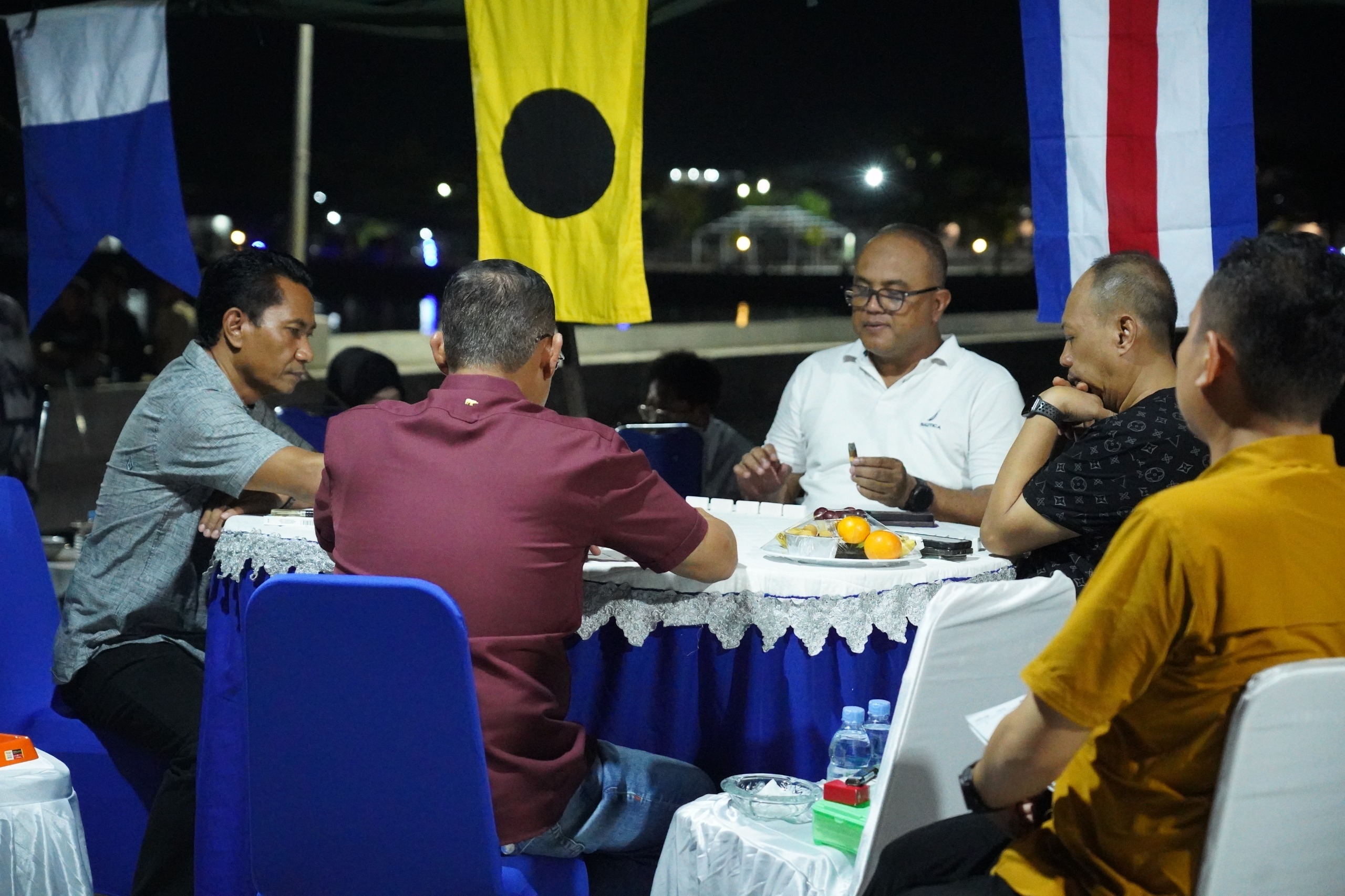 Kokohkan Sinergi TNI-Polri, Kapolda Sulbar Hadiri Ramah Tamah Lanal Mamuju