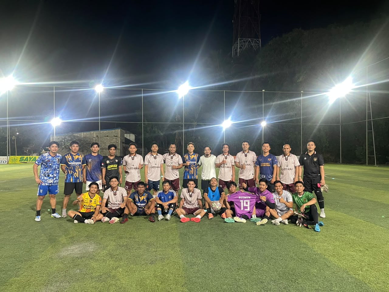 Melalui Laga Minisoccer, Polda Sulbar dan Kanwil Kemenkeu Sulbar Perkokoh Silaturahmi Antarinstansi