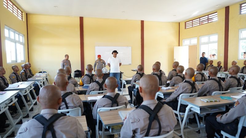 Sambangi SPN Polda Sulbar, Kapolda Tekankan Pentingnya Integritas dan Pengabdian