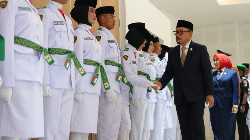 Jelang HUT RI ke-81, Gubernur Sulbar Kukuhkan 65 Paskibraka