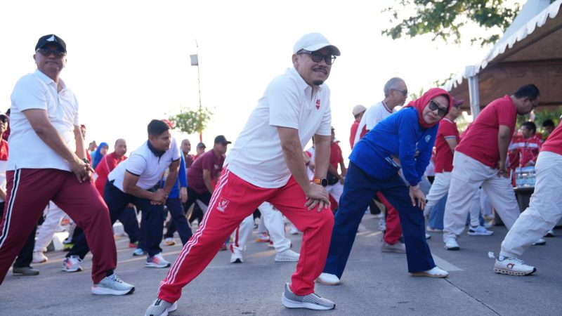 Merah Putih Warnai CFD di Mamuju, Gubernur Sulbar Ajak Warga Isi Kemerdekaan