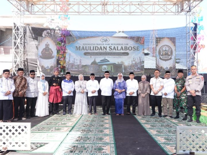 Peringatan Maulid di Salabose, SDK Ajak Jamaah Kirim Al-Fatihah untuk Wagub Salim Mengga