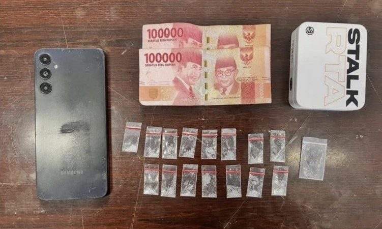 Gerak Cepat Tindaklanjuti Informasi Warga, Polda Sulbar Bekuk Tiga Pengedar Sabu