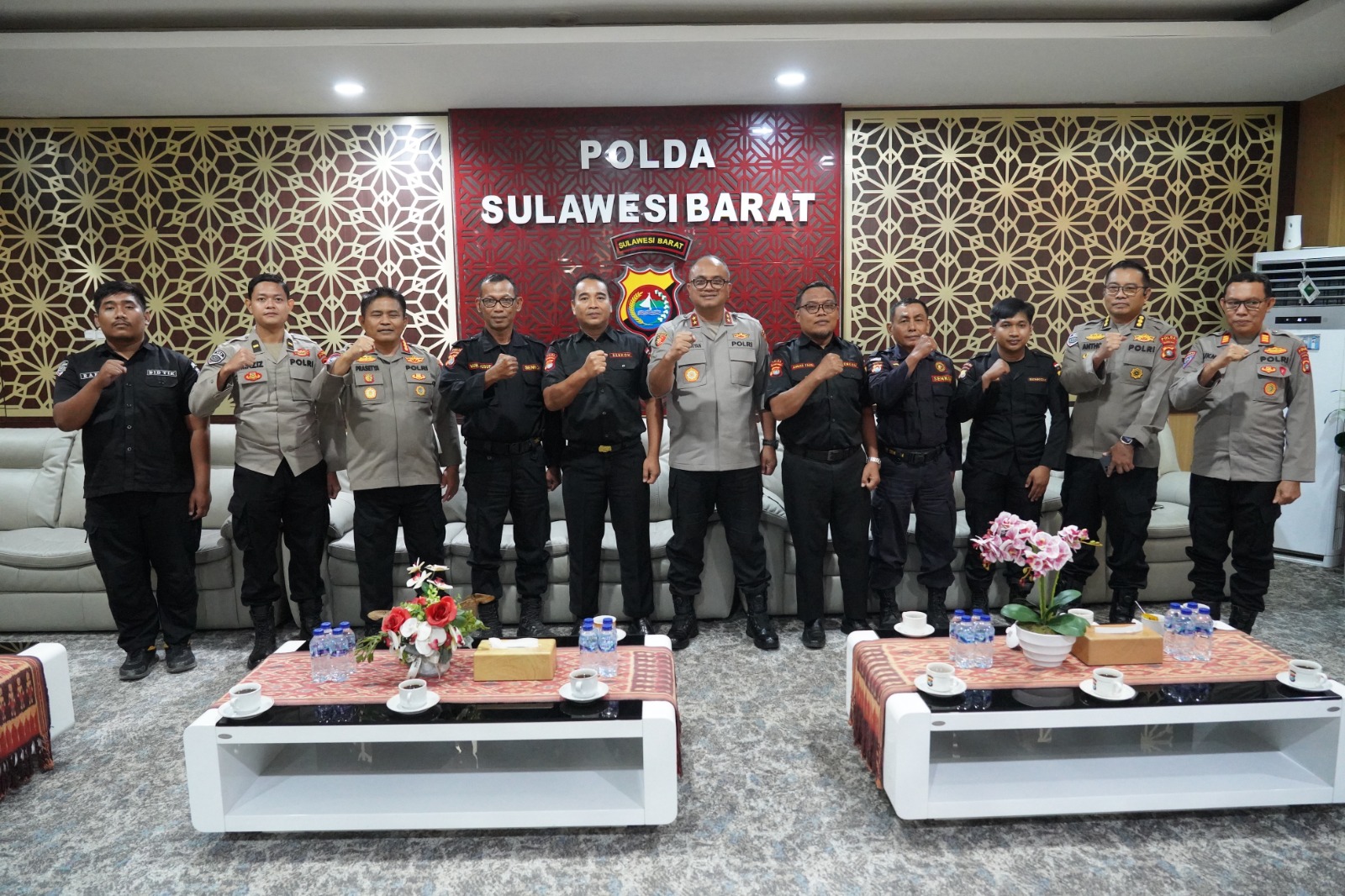 Kapolda Sulbar dan Senkom Bahas Penguatan Sinergi Pemeliharaan Kamtibmas
