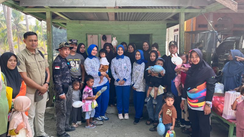 Jaga Pesisir dan Peduli Kesehatan, Lanal Mamuju Gelar Aksi Sosial di Labuan Rano