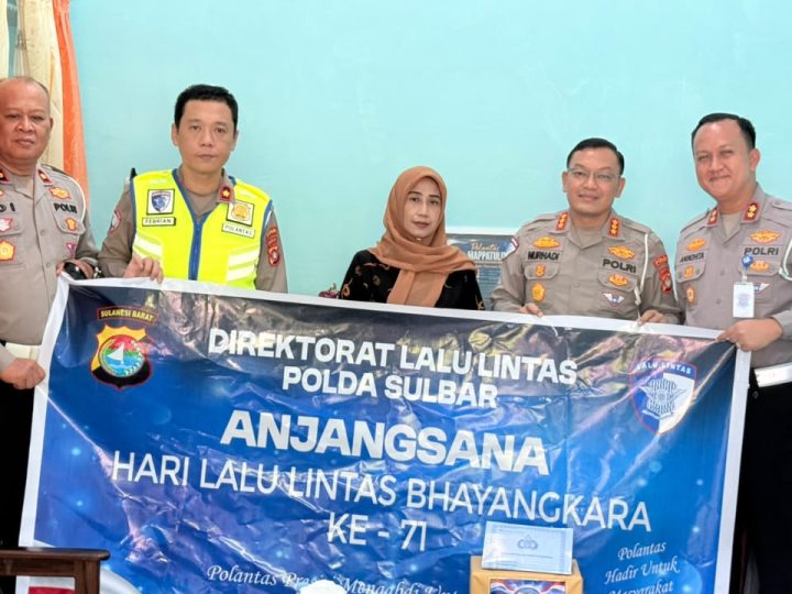 Dirlantas Polda Sulbar Kunjungi Purnawirawan Kenang Pengabdian dan Kepedulian