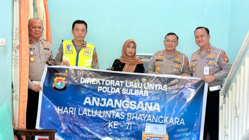Dirlantas Polda Sulbar Kunjungi Purnawirawan Kenang Pengabdian dan Kepedulian