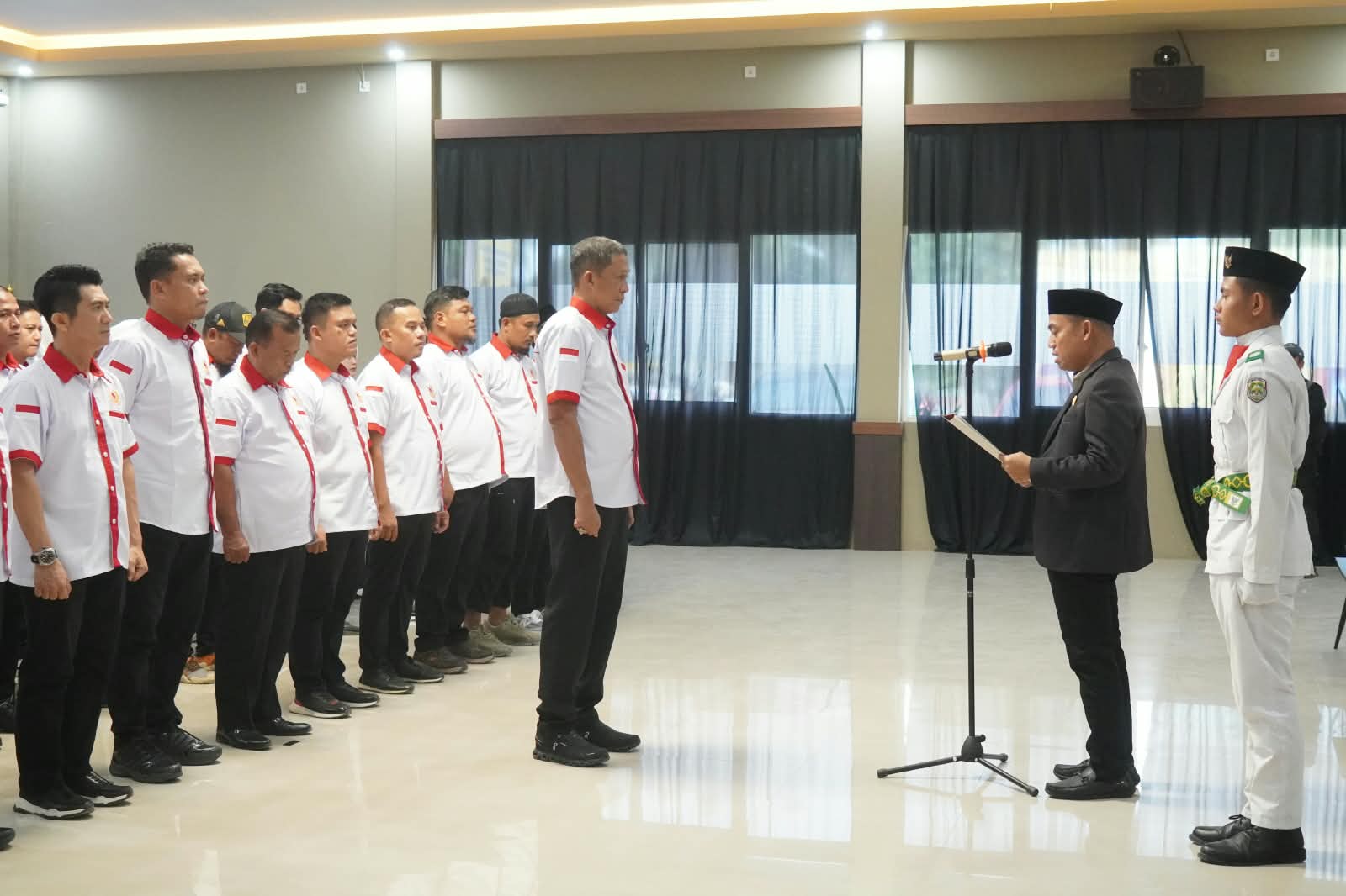 Ketua KONI Sulbar Kukuhkan Kepengurusan KONI Mamuju Tengah Periode 2026–2030