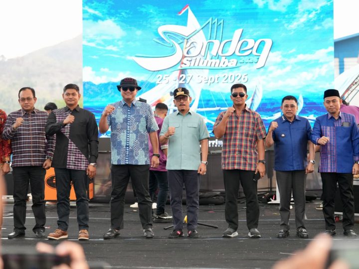 Kapolda Sulbar Hadiri Sandeq Silumba 2026, Gubernur: Ini Jati Diri Orang Mandar