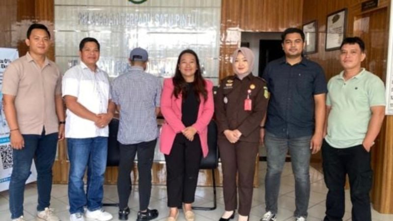 Polda Sulbar Limpahkan Tersangka HZ Kasusu Oli Palsu ke Kejaksaan Polman