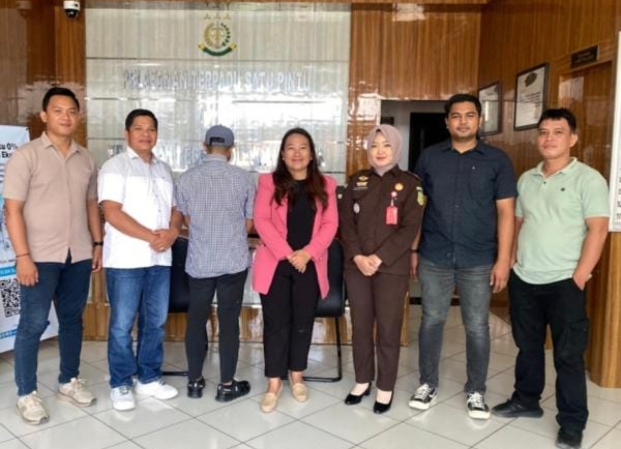 Polda Sulbar Limpahkan Tersangka HZ Kasusu Oli Palsu ke Kejaksaan Polman