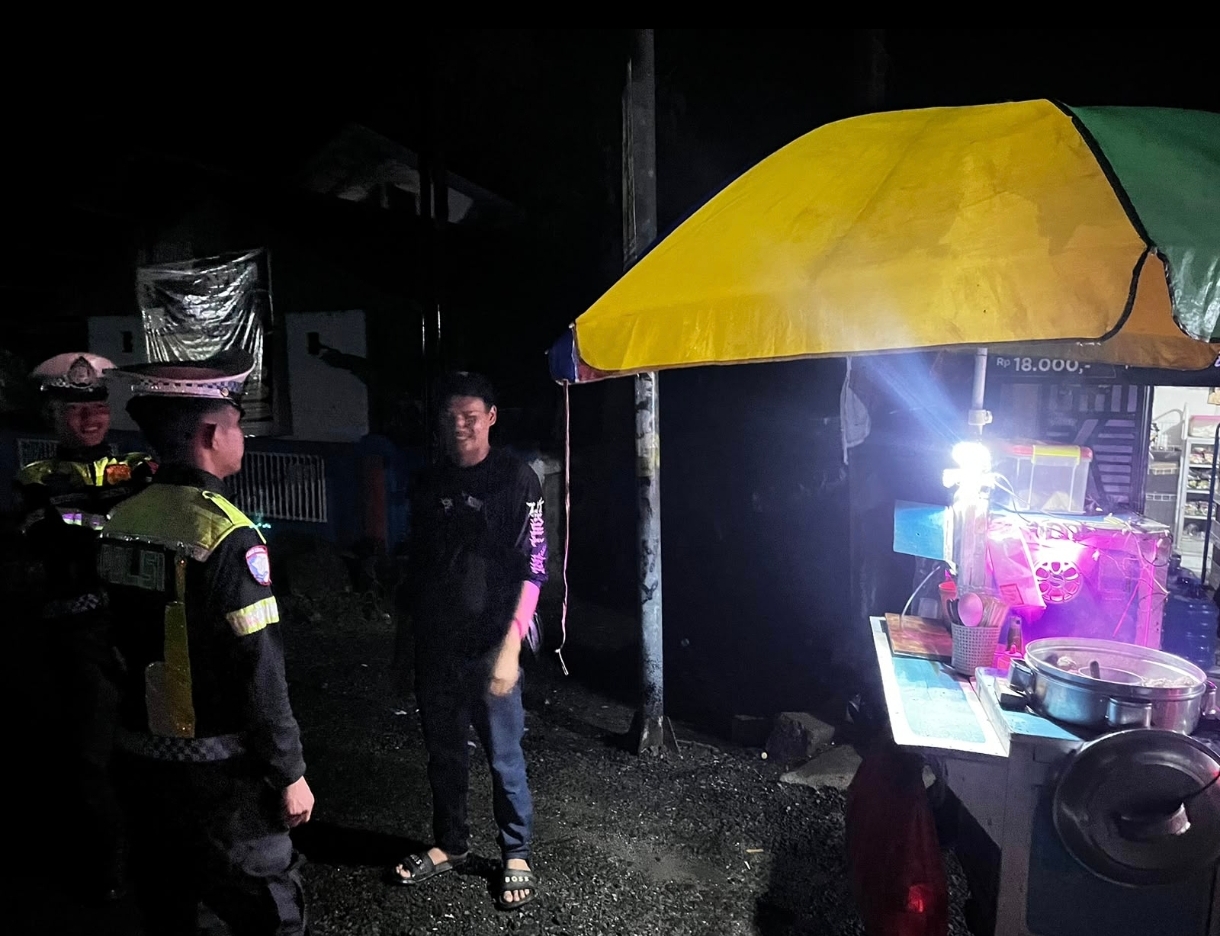 Lewat Patroli Humanis, Polantas Polda Sulbar Jaga Malam Panjang dan Kawal Keselamatan Warga