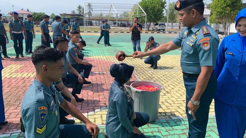 Naik Pangkat, 13 Prajurit Lanal Mamuju Diminta Tingkatkan Tanggung Jawab