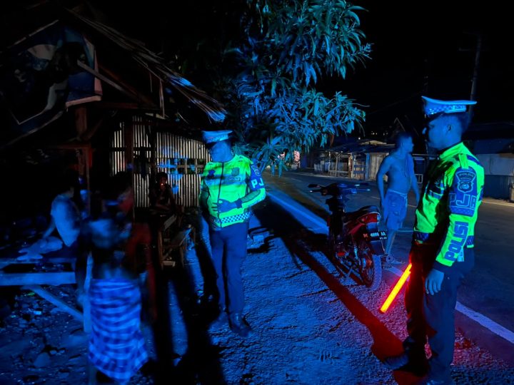 Patroli Malam Polantas Polda Sulbar Pastikan Jalan Aman, Warga Tenang
